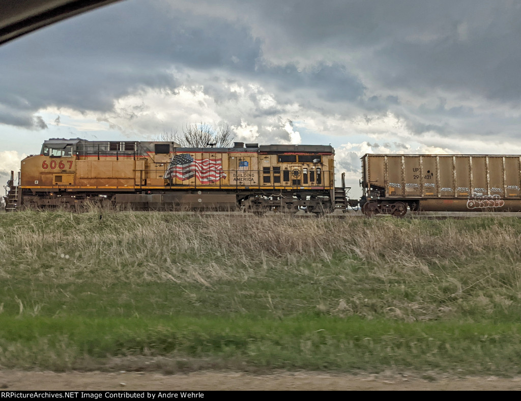 UP 6067 is DPU on a westbound Geneva Sub coal train